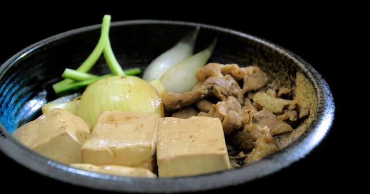 肉豆腐（日式滷豆腐）